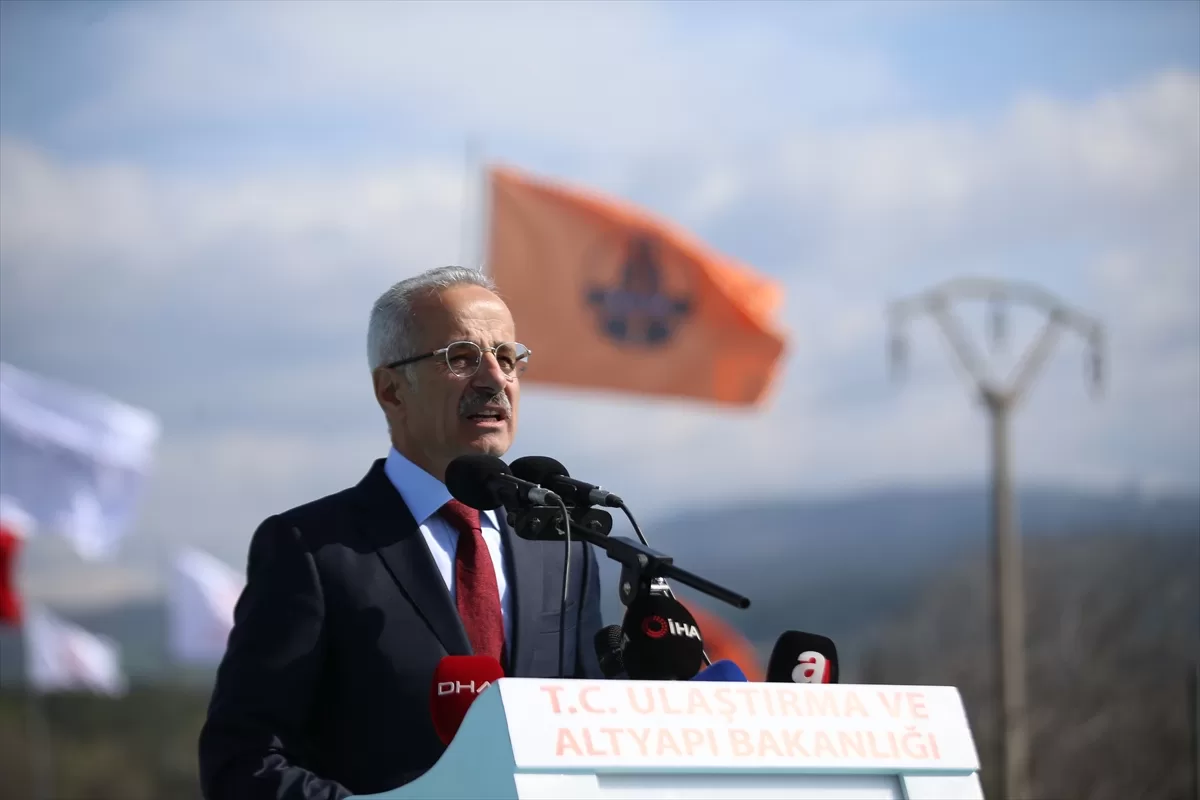 Bakan Uraloğlu, Bayramiç-Etili Çevre Yolları ve Çanakkale Merkez Sarıcaeli Kavşağı Açılış Töreni'nde konuştu: