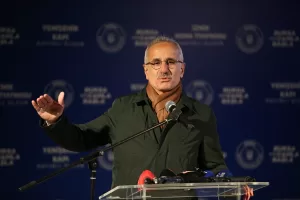 - "Artık ülkemizde biz sadece insanları ulaştırmıyoruz, sadece seyahat ettirmiyoruz,