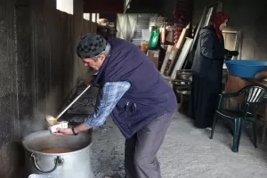 GÜMÜLCİNE (AA) – AYHAN MEHMET – Ramazan ayının başlamasıyla Batı