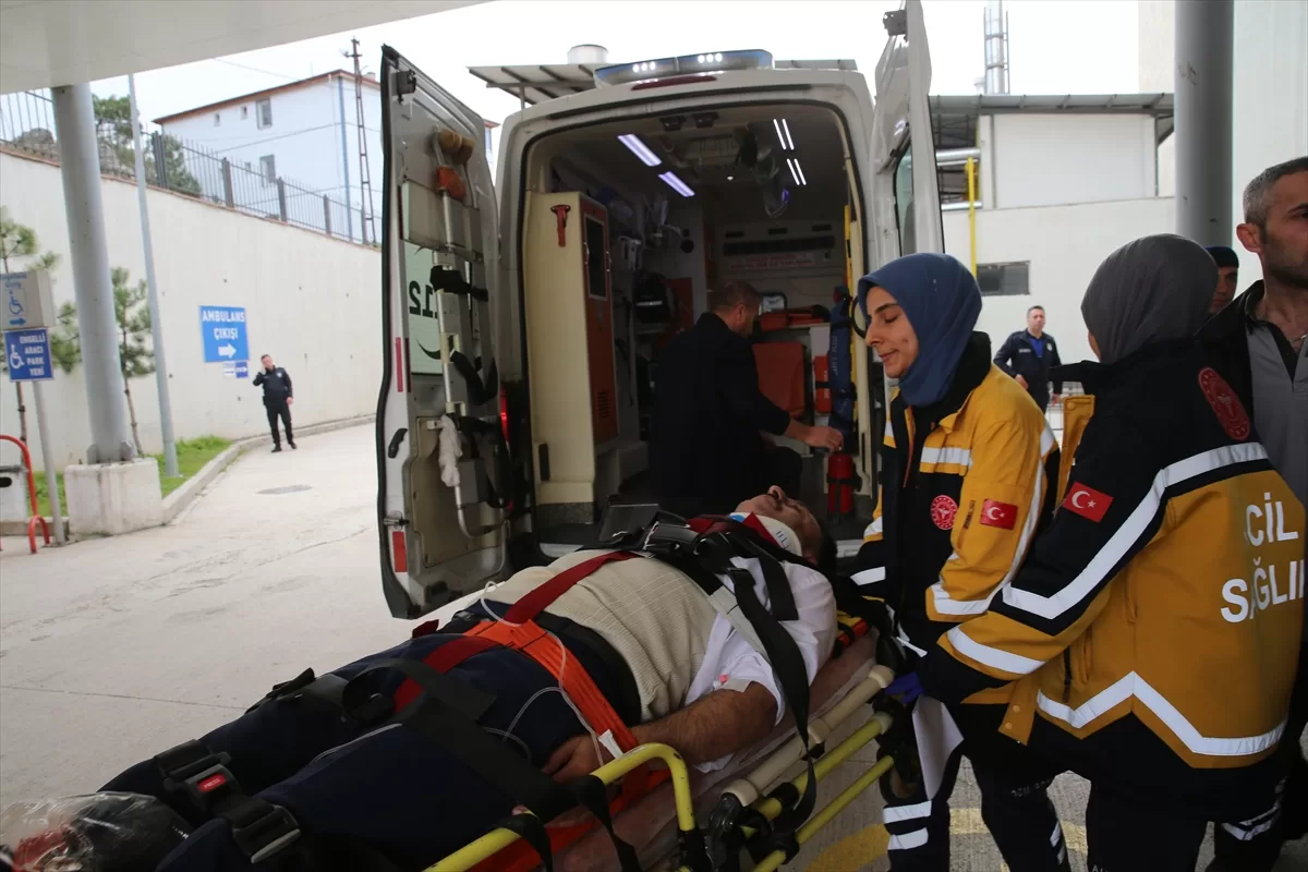 GÜNCELLEME- BBP Genel Başkanı Destici'nin bulunduğu araç Tokat'ta kaza yaptı