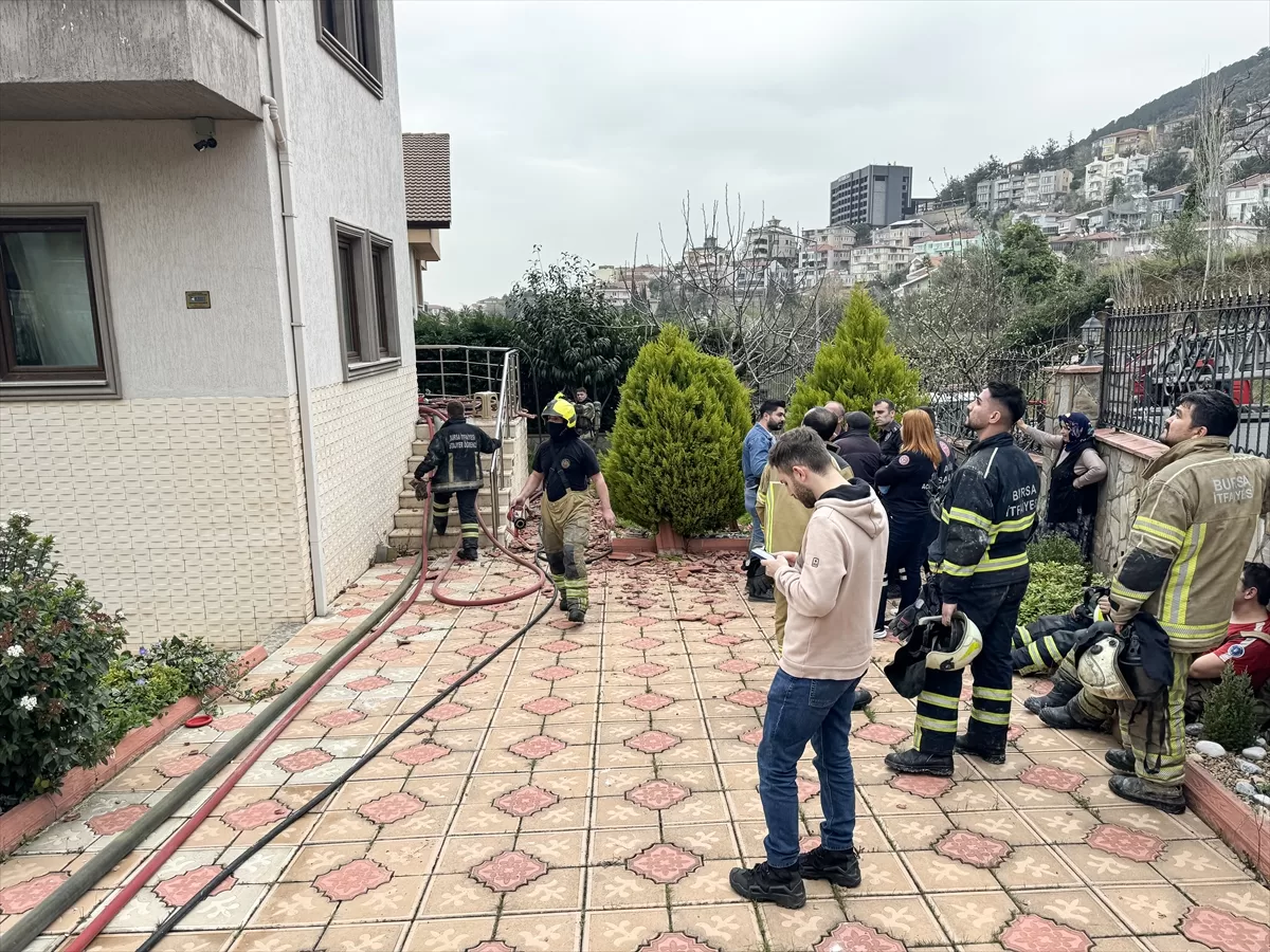 Bursa'da patlamanın ardından yangın çıkan villanın bodrumunda ceset bulundu