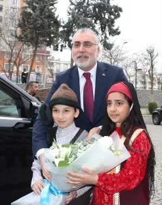 BATMAN (AA) – Çalışma ve Sosyal Güvenlik Bakanı Vedat Işıkhan,