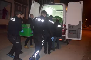 ÇANAKKALE (AA) – Çanakkale'nin Gelibolu ilçesinde, oğlu tarafından bıçaklanan kadın