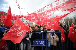 - "Cumhur İttifakı orada dururken karşısında çok daha büyük bir