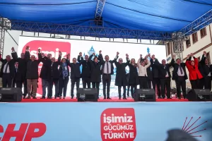 - "Türkiye'de kadın hakları mücadelesi çok önemli inişler ve çıkışlar
