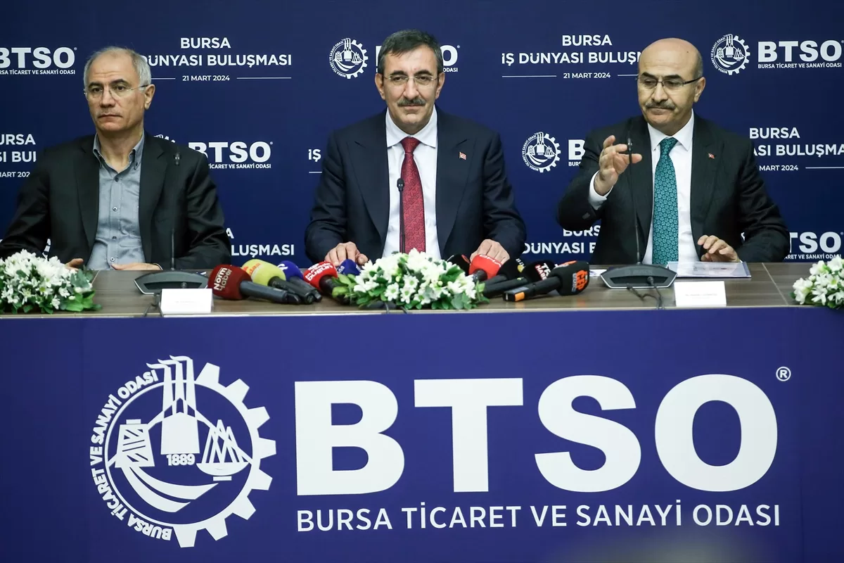 Cumhurbaşkanı Yardımcısı Cevdet Yılmaz, “Bursa İş Dünyası Buluşması”nda konuştu: