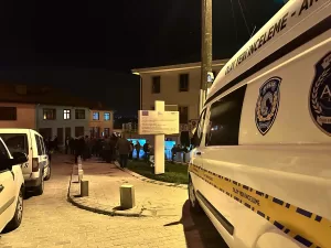 DÜZCE (AA) – Düzce'de bir kişi caminin şadırvanında ölü bulundu.