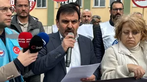 KARABÜK (AA) – Eğitim-Bir-Sen Karabük Şubesi, kentteki bir ortaokulda velinin,