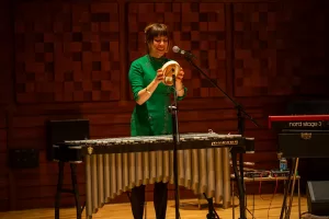 İZMİR (AA) – Caz müziğinde ekol olarak gösterilen Embryo grubu,