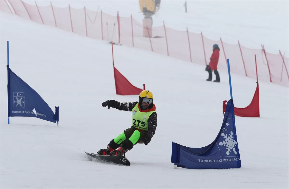 Erciyes'te düzenlenen Snowboard Türkiye Şampiyonası sona erdi