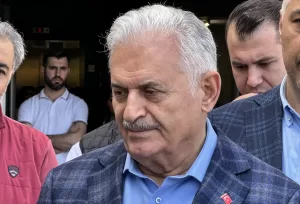- "Vatandaşlık görevimizi burada, Tuzla Aydınlı Mahallesi'nde yerine getirdik, oyumuzu