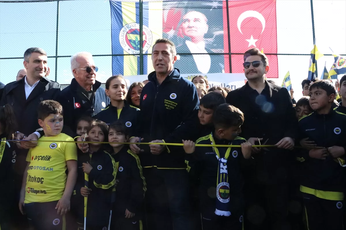 Fenerbahçe Kulübü Başkanı Koç, Kahramanmaraş'ta ziyaretlerde bulundu