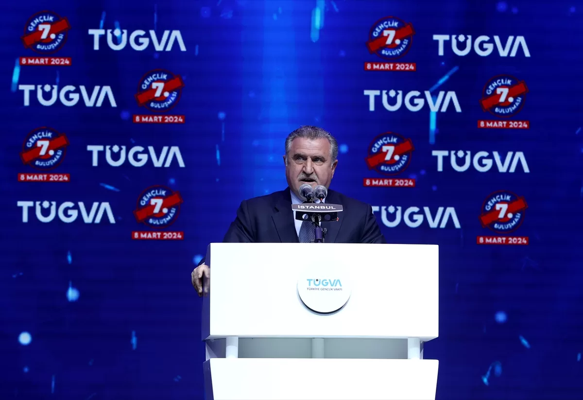 Gençlik ve Spor Bakanı Bak, TÜGVA 7. Gençlik Buluşması'nda konuştu: