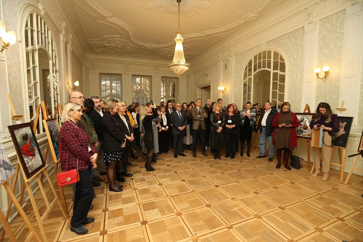 Gürcistan'da Dilek Türk Mozaik Atölyesi'nin mozaik sergisi açıldı