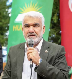 - (İsrail'in Gazze'deki saldırıları) "Bütün bir İslam ümmeti olarak, hatta