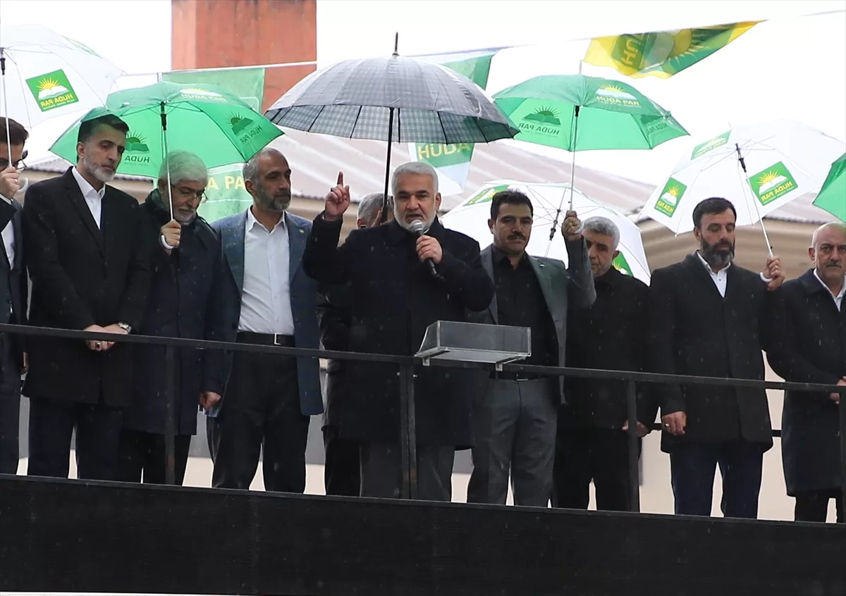 HÜDA PAR Genel Başkanı Yapıcıoğlu, Bingöl'de seçim bürosunun açılışına katıldı: