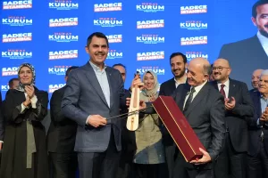 - "Yeni metro hatlarıyla, iki yakaya yapacağımız tünellerimizle, otobanlarla, kavşaklarla,