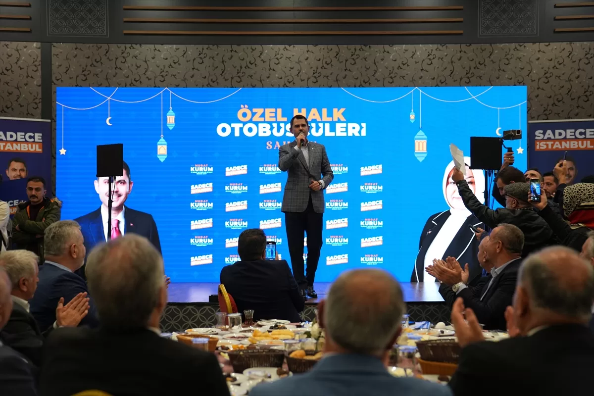 Murat Kurum, özel halk otobüsleri işletmecileriyle sahur programında bir araya geldi: