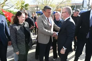 - "Çanakkale insanı akıllıdır, irfan sahibi, izan sahibidir. Maceraya hiç