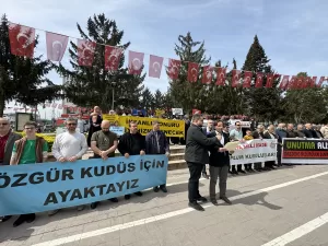 SAKARYA (AA) – Sakarya'da İsrail'in Gazze'ye yönelik saldırıları kınandı. Adapazarı
