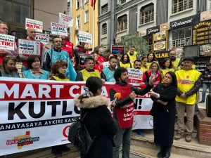 İSTANBUL (AA) – Bazı sendikalara üye sağlık çalışanları, "14 Mart