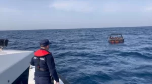 İZMİR (AA) – İzmir açıklarında Yunanistan unsurlarınca Türk kara sularına