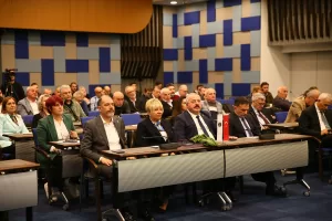 - "Popülizme sapmadan, doğru mali ve finansal adımlarla yılın ikinci