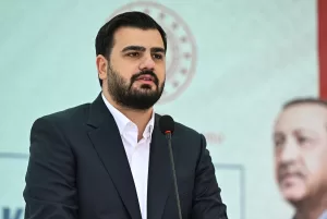 İZMİR (AA) – İzmir'de, depreme dayanıklı olmadığı belirlenerek yıkılan ilkokul