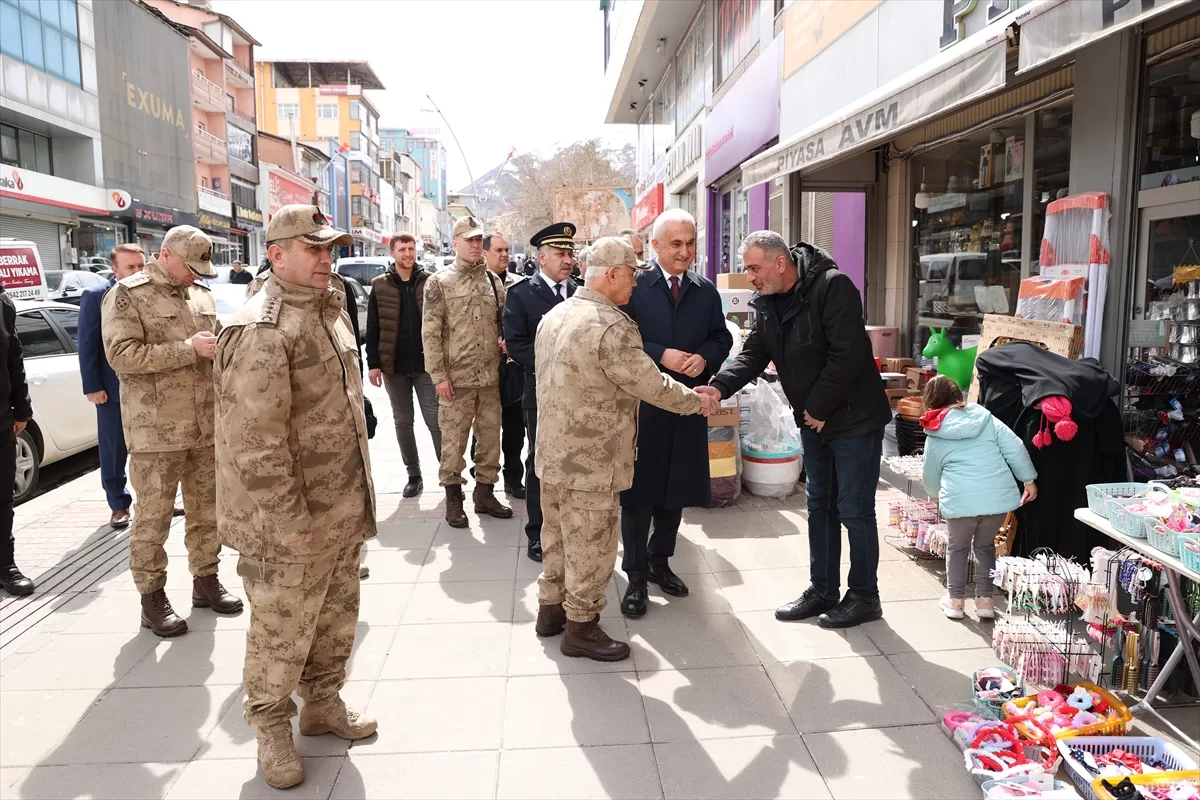 Jandarma Genel Komutanı Orgeneral Çetin, Muş'ta ziyaretler yaptı