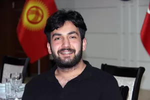 BİŞKEK (AA) – Kırgızistan-Türkiye Manas Üniversitesinde (KTMÜ) okuyan öğrenciler, hayırsever