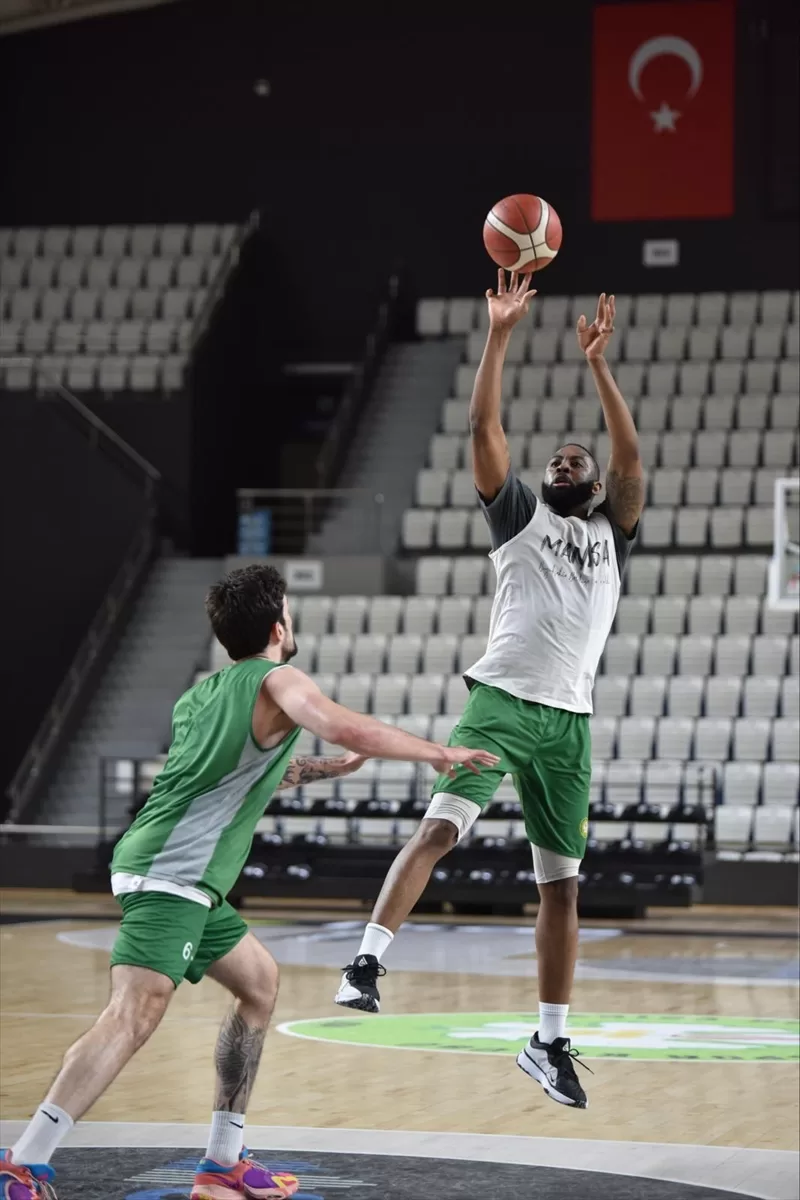 Manisa Büyükşehir Belediyespor, Anadolu Efes karşısında taraftar desteği bekliyor