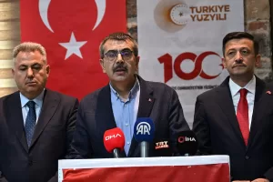 - "2024'te İzmir için 956 dersliğe tekabül eden toplam 23