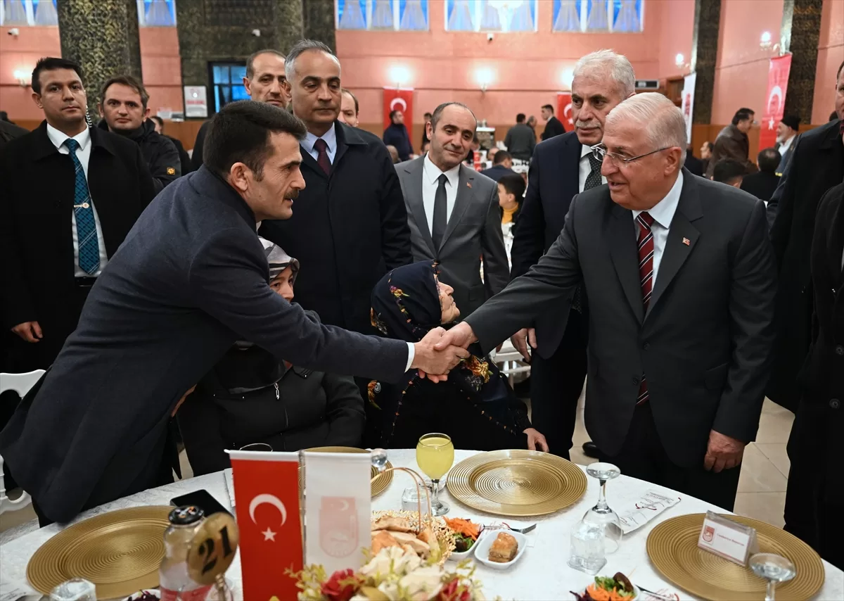 Milli Savunma Bakanı Güler, Bayburt'ta iftar programında konuştu: