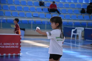 KARAMAN (AA) – Para Badminton Türkiye Şampiyonası, 13 ilden 38