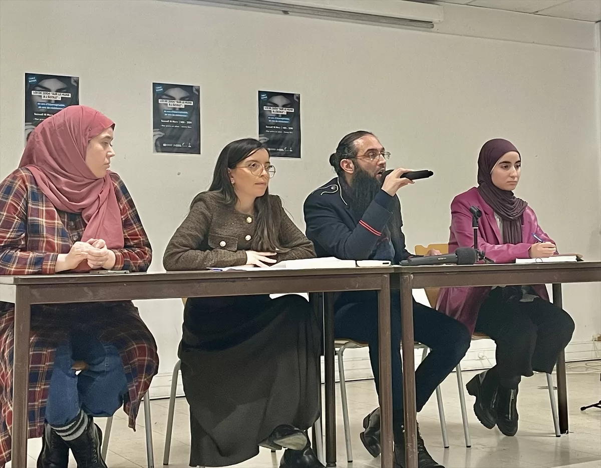 Paris'te İslamofobi konulu konferans düzenlendi