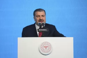 İSTANBUL (AA) – Sağlık Bakanı Fahrettin Koca, "Şu an uzman