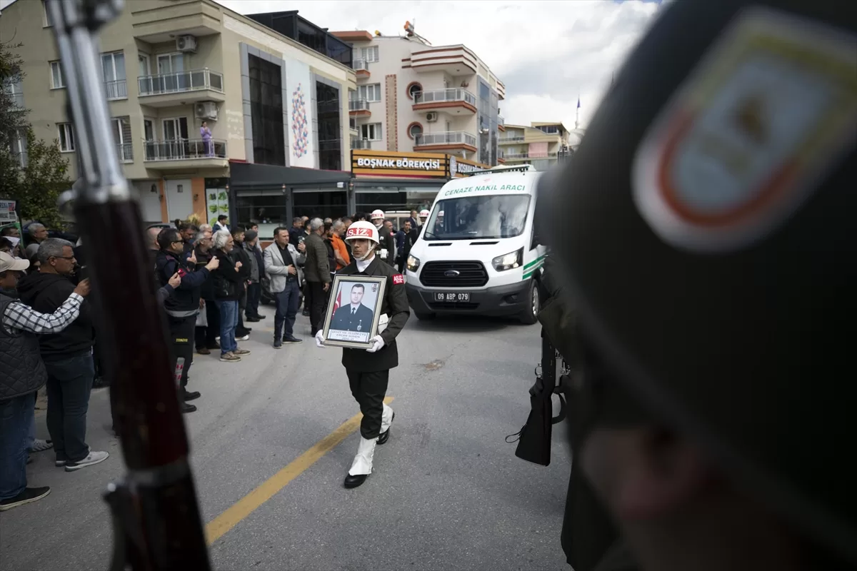 Şehit Uzman Çavuş Ercan Güven, Aydın'da son yolculuğuna uğurlandı