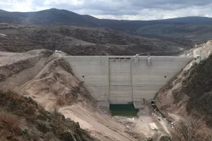 - "Yaklaşık 10 binin üzerinde son 22 yılda yapılan su