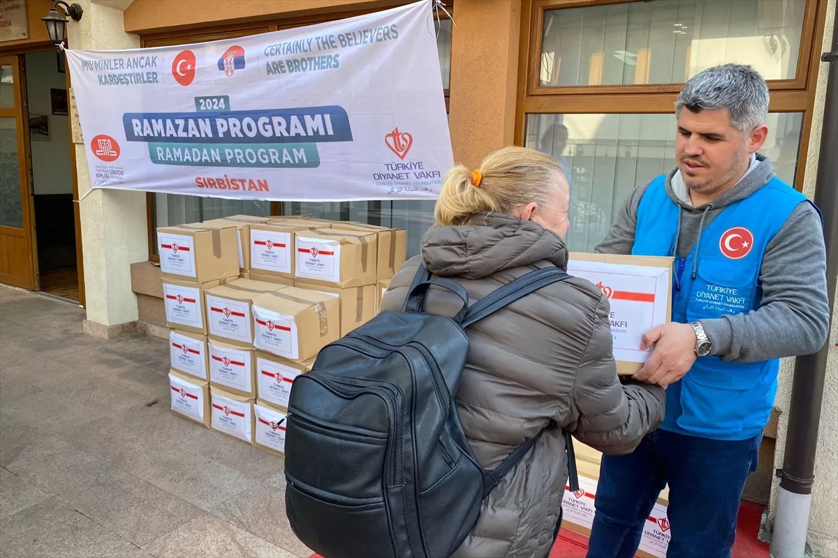 TDV ve DİTİB, Sırbistan'da ihtiyaç sahiplerine yardım ulaştırdı