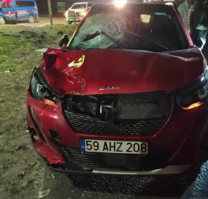 TEKİRDAĞ (AA) – Tekirdağ'ın Çorlu ilçesinde otomobilin çarptığı yaya, yardım