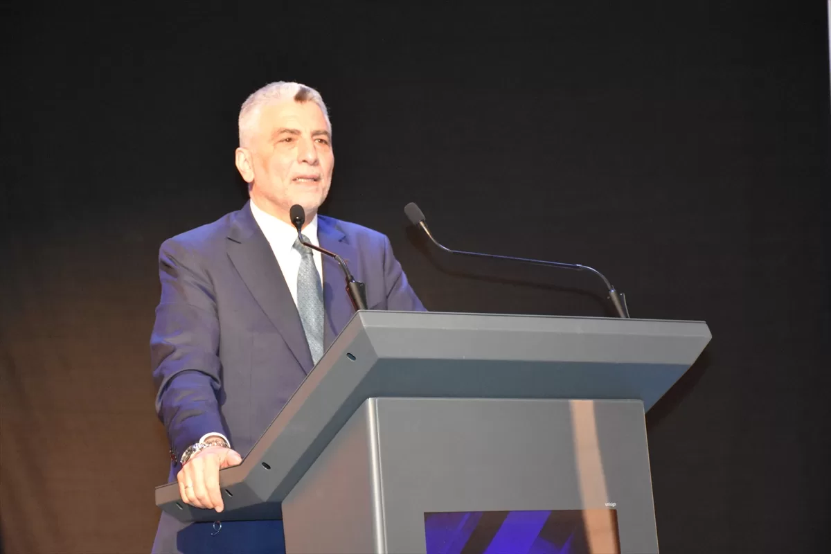 Ticaret Bakanı Bolat, Tekirdağ'da iş dünyası ile buluşma toplantısında konuştu: