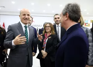 - "Piyasayla, istihdamla, kültür, sanat ve edebiyatla bağı azalmış programları