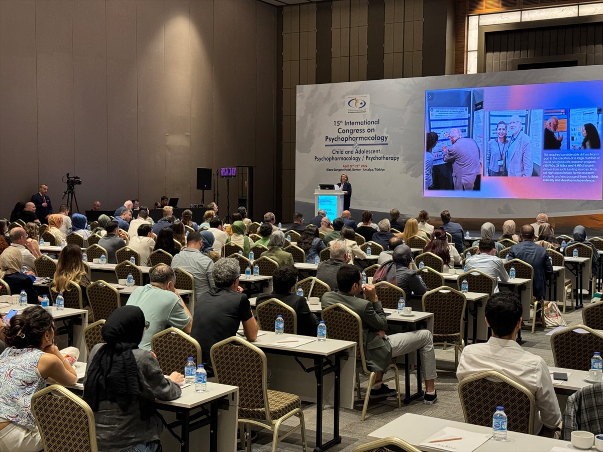 ANTALYA (AA) – Psikofarmakoloji Derneği tarafından düzenlenen 15. Uluslararası Psikofarmakoloji
