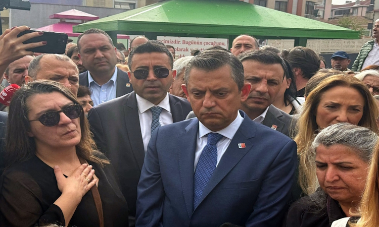 TEKİRDAĞ (AA) – CHP Genel Başkanı Özgür Özel, Çorlu’daki tren