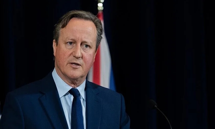 İngiltere Dışişleri Bakanı Cameron, Hamas’a 40 günlük ateşkes teklif edildiğini belirtti