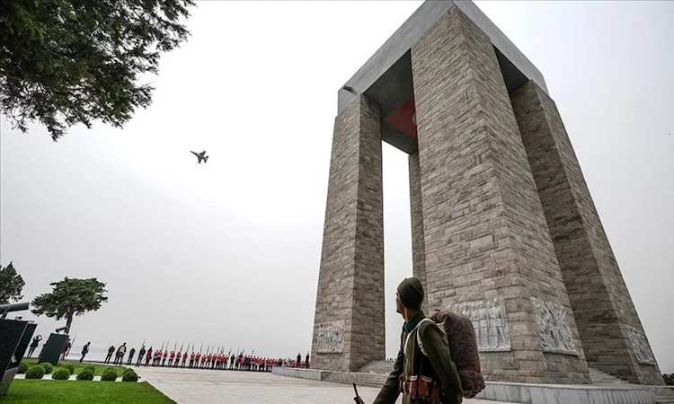 ÇANAKKALE (AA) – Çanakkale Kara Savaşları’nın 109. yılı dolayısıyla Türkiye’nin