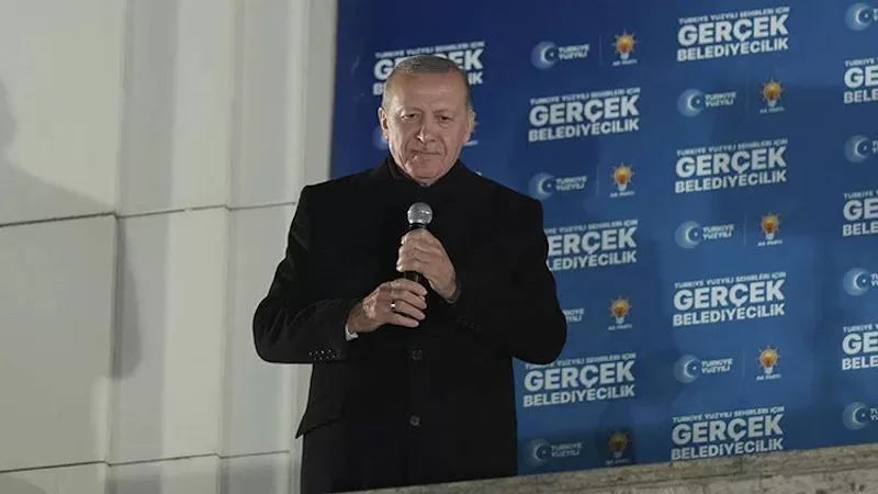 Erdoğan’dan balkon konuşması: Bu seçimin galibi demokrasimizdir