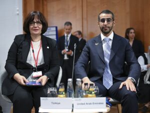 BERLİN (AA) – Almanya Dışişleri Bakanı Annalena Baerbock, emisyonların 6