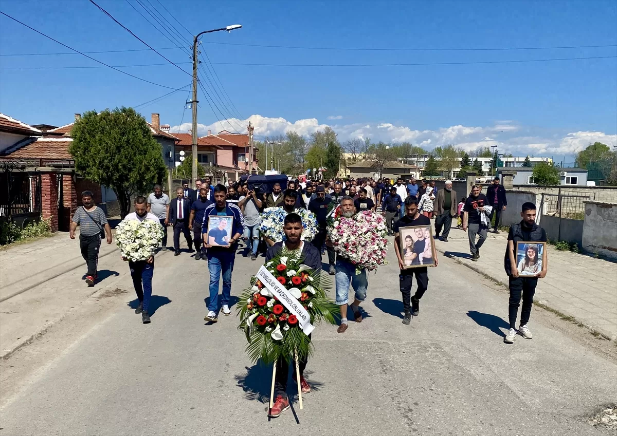 Almanya'da kundaklama sonucu çıkan yangında ölen 4 Türk, Bulgaristan'da son yolculuğuna uğurlandı