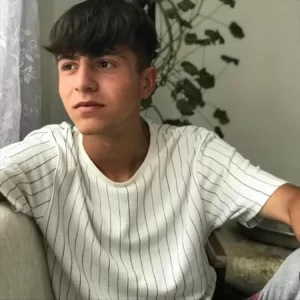 ANKARA (AA) – Çankaya ilçesinde, yıkımı yapılan binanın moloz kaldırma